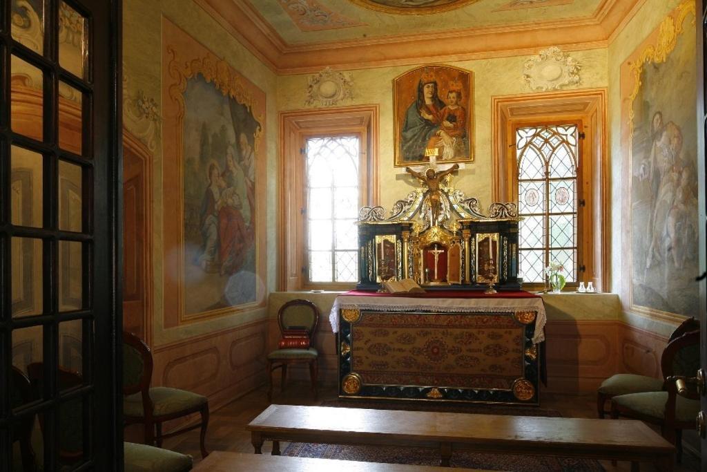 Palac Kurozweki Aparthotel Εξωτερικό φωτογραφία